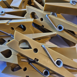 Πλαστικά Μανταλάκια Πατρών Super Star 18 τεμ – Υπερανθεκτικά με Γαλβανισμένο Ελατήριο 